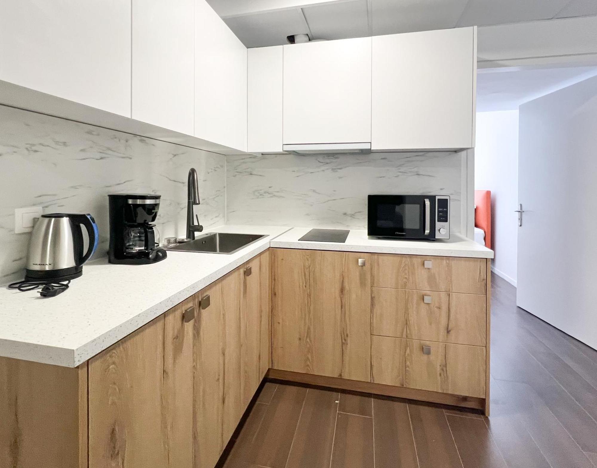 Anhome K11 Serviced Apartments Plus Athene Buitenkant foto